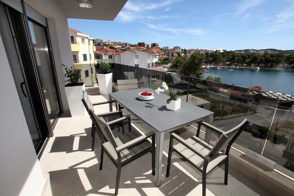 Apartments Villa Aquamarie Trogir Exterior foto