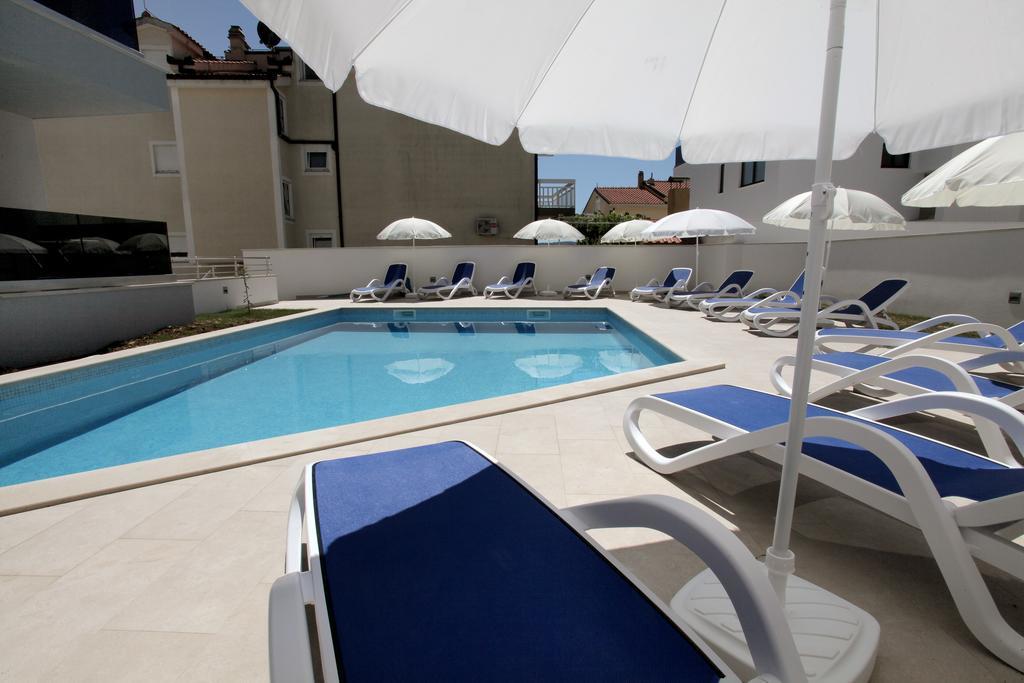 Apartments Villa Aquamarie Trogir Exterior foto