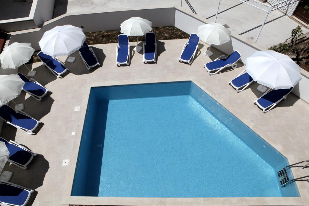 Apartments Villa Aquamarie Trogir Exterior foto