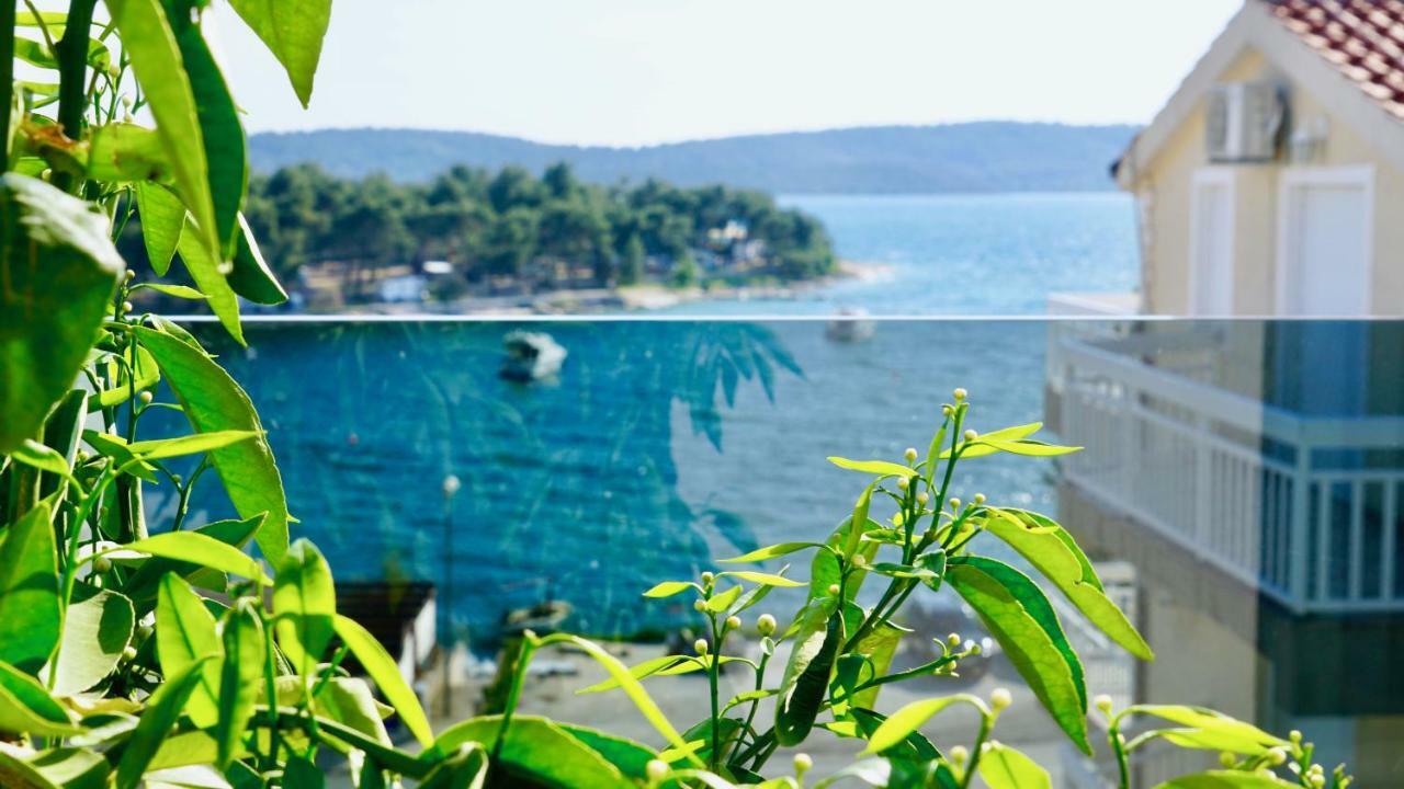 Apartments Villa Aquamarie Trogir Exterior foto